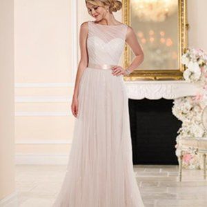 NEW Stella York for Essense of Australia, Ivory Bling Wedding Dress Size 8